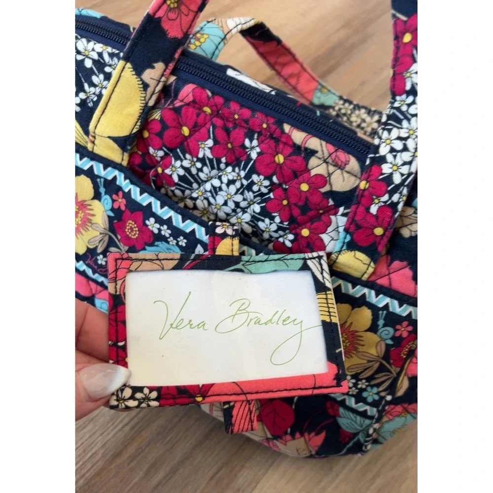 Vera Bradley plastic lined small lunch‎ tote or makeup bag - excellent condition
